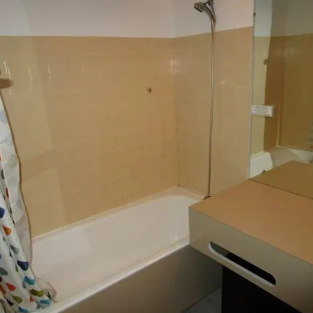 5 Pers Avec Balcon, Au Pied Des Pistes De 1800, Proche Commerces Et Thermal - Fr-1-404-2 Apartmán La Mongie