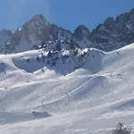 5 Pers Avec Balcon, Au Pied Des Pistes De 1800, Proche Commerces Et Thermal - Fr-1-404-2 *