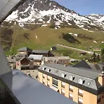 5 Pers Avec Balcon, Au Pied Des Pistes De 1800, Proche Commerces Et Thermal - Fr-1-404-2 * La Mongie